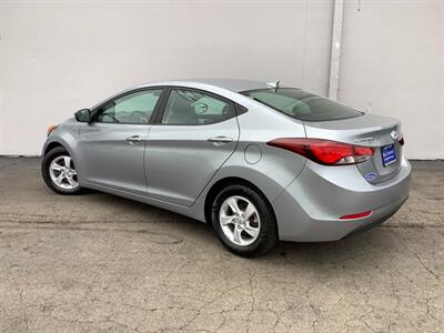 2015 Hyundai ELANTRA SE - Photo 8 - Crest Hill, IL 60403