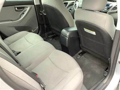 2015 Hyundai ELANTRA SE - Photo 32 - Crest Hill, IL 60403