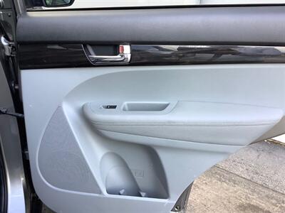 2011 Kia Sorento LX   - Photo 22 - Crest Hill, IL 60403