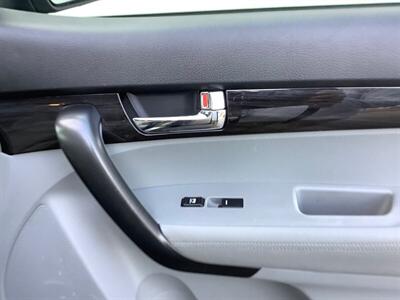 2011 Kia Sorento LX   - Photo 25 - Crest Hill, IL 60403