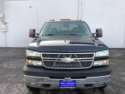 2005 Chevrolet Silverado 3500 LT   - Photo 12 - Crest Hill, IL 60403