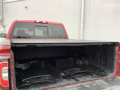 2018 GMC Sierra 1500 SLT   - Photo 38 - Crest Hill, IL 60403