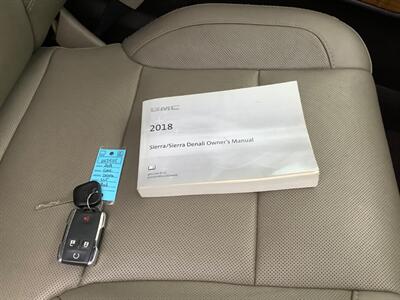 2018 GMC Sierra 1500 SLT   - Photo 35 - Crest Hill, IL 60403
