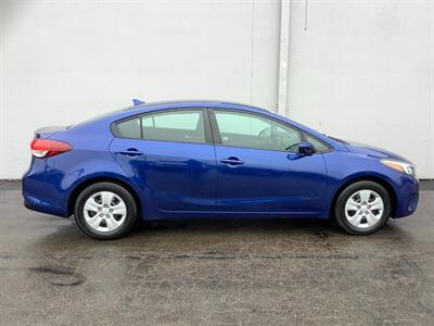 2017 Kia Forte LX   - Photo 7 - Crest Hill, IL 60403