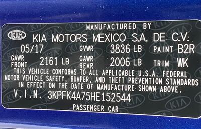 2017 Kia Forte LX   - Photo 16 - Crest Hill, IL 60403