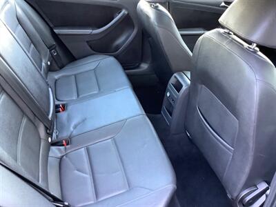 2011 Volkswagen Jetta SE   - Photo 22 - Crest Hill, IL 60403