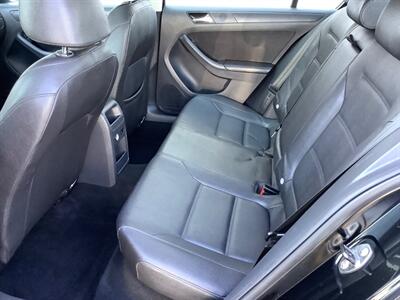 2011 Volkswagen Jetta SE   - Photo 20 - Crest Hill, IL 60403