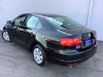 2011 Volkswagen Jetta SE   - Photo 4 - Crest Hill, IL 60403