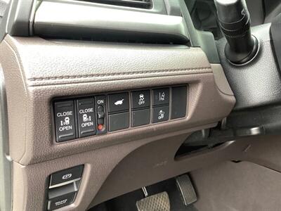 2019 Honda Odyssey EX-L w/Navi w/RES - Photo 23 - Crest Hill, IL 60403
