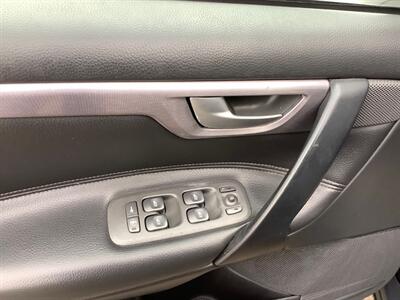 2002 Volvo S60 T5   - Photo 11 - Crest Hill, IL 60403