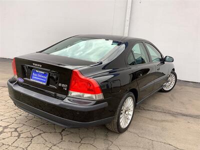2002 Volvo S60 T5   - Photo 6 - Crest Hill, IL 60403