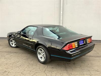 1990 Chevrolet Camaro IROC Z   - Photo 5 - Crest Hill, IL 60403