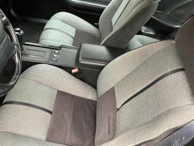 1990 Chevrolet Camaro IROC Z   - Photo 32 - Crest Hill, IL 60403