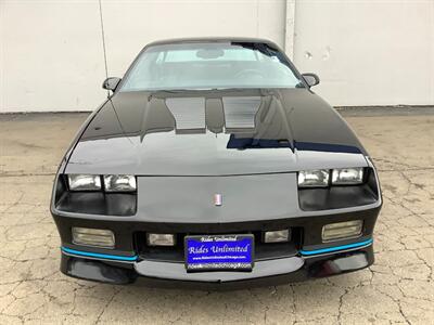 1990 Chevrolet Camaro IROC Z   - Photo 13 - Crest Hill, IL 60403