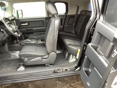 2010 Toyota FJ Cruiser - Photo 23 - Crest Hill, IL 60403