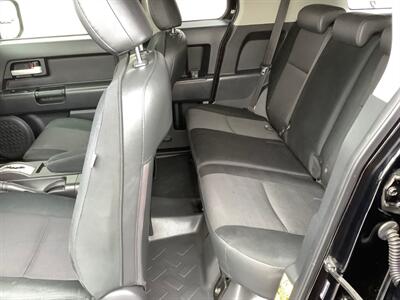 2010 Toyota FJ Cruiser - Photo 25 - Crest Hill, IL 60403