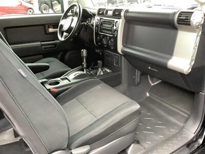 2010 Toyota FJ Cruiser - Photo 33 - Crest Hill, IL 60403