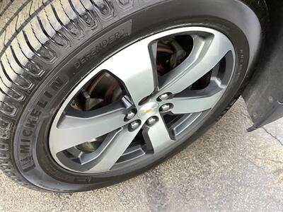 2018 Chevrolet Traverse LT Leather - Photo 52 - Crest Hill, IL 60403