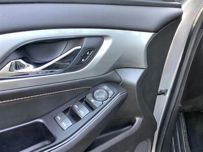 2018 Chevrolet Traverse LT Leather - Photo 36 - Crest Hill, IL 60403