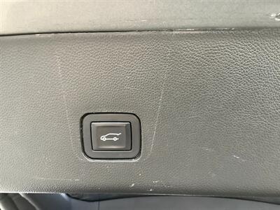 2018 Chevrolet Traverse LT Leather - Photo 22 - Crest Hill, IL 60403
