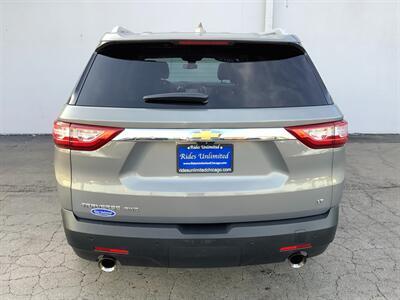 2018 Chevrolet Traverse LT Leather - Photo 6 - Crest Hill, IL 60403