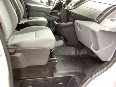 2016 Ford Transit 250   - Photo 26 - Crest Hill, IL 60403