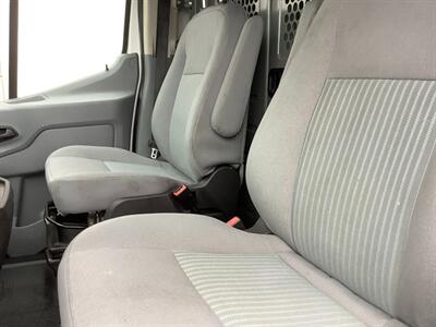 2016 Ford Transit 250   - Photo 20 - Crest Hill, IL 60403