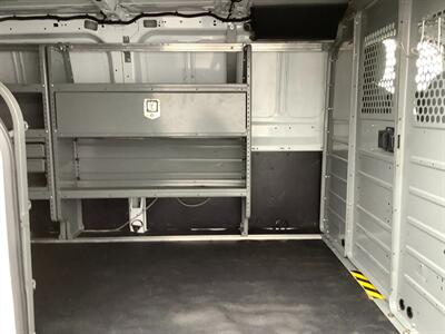 2016 Ford Transit 250   - Photo 32 - Crest Hill, IL 60403