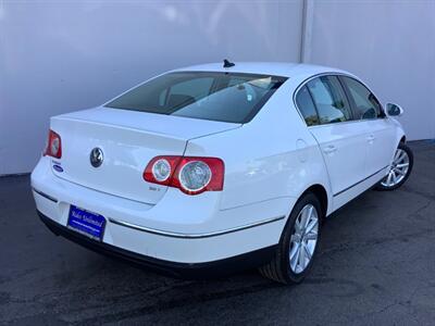 2010 Volkswagen Passat Komfort   - Photo 6 - Crest Hill, IL 60403