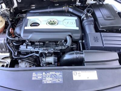 2010 Volkswagen Passat Komfort   - Photo 39 - Crest Hill, IL 60403