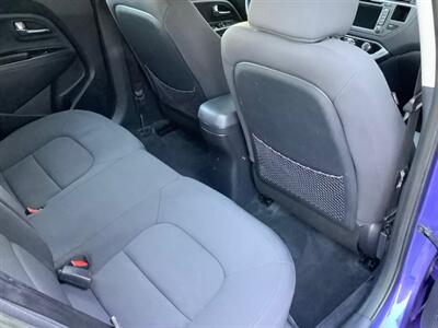 2013 Kia Rio 5-Door SX   - Photo 29 - Crest Hill, IL 60403