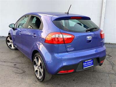 2013 Kia Rio 5-Door SX   - Photo 5 - Crest Hill, IL 60403