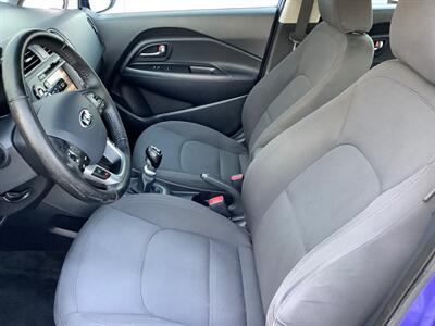 2013 Kia Rio 5-Door SX   - Photo 16 - Crest Hill, IL 60403