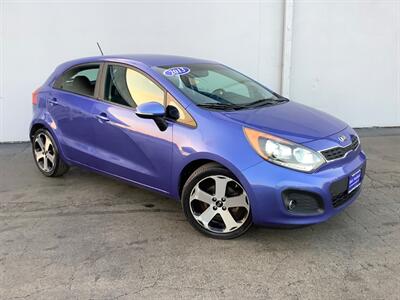 2013 Kia Rio 5-Door SX   - Photo 11 - Crest Hill, IL 60403