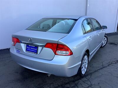 2011 Honda Civic LX - Photo 16 - Crest Hill, IL 60403