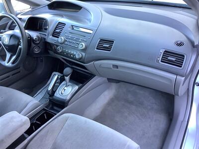 2011 Honda Civic LX - Photo 26 - Crest Hill, IL 60403
