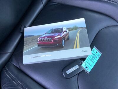 2017 Jeep Cherokee Limited   - Photo 34 - Crest Hill, IL 60403