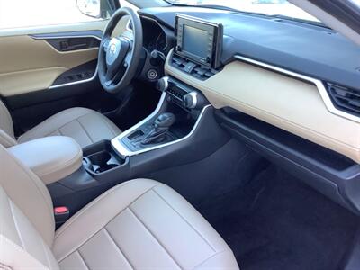 2020 Toyota RAV4 LE   - Photo 30 - Crest Hill, IL 60403