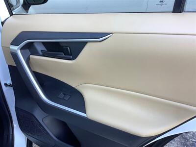 2020 Toyota RAV4 LE   - Photo 24 - Crest Hill, IL 60403