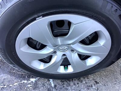 2020 Toyota RAV4 LE   - Photo 40 - Crest Hill, IL 60403