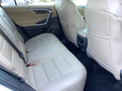 2020 Toyota RAV4 LE   - Photo 26 - Crest Hill, IL 60403