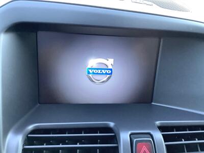 2014 Volvo XC60 T6   - Photo 10 - Crest Hill, IL 60403