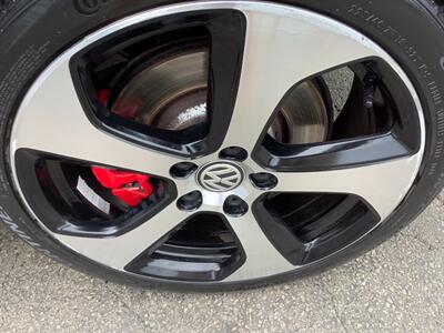 2017 Volkswagen Golf GTI Sport   - Photo 40 - Crest Hill, IL 60403