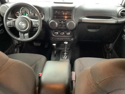 2016 Jeep Wrangler Unlimited Sport   - Photo 31 - Crest Hill, IL 60403