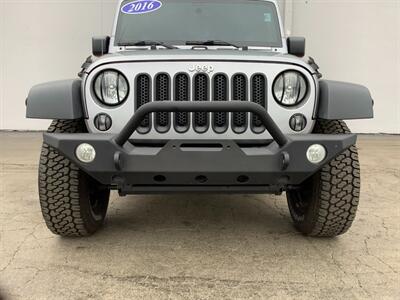 2016 Jeep Wrangler Unlimited Sport   - Photo 11 - Crest Hill, IL 60403