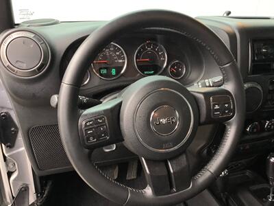 2016 Jeep Wrangler Unlimited Sport   - Photo 17 - Crest Hill, IL 60403