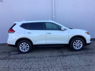 2017 Nissan Rogue SV - Photo 7 - Crest Hill, IL 60403