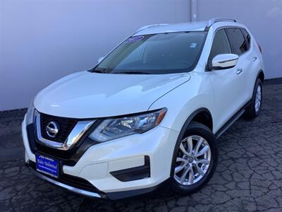 2017 Nissan Rogue SV - Photo 2 - Crest Hill, IL 60403