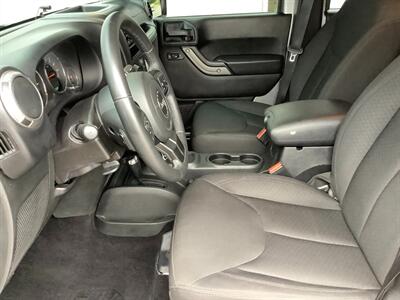 2016 Jeep Wrangler Sport   - Photo 14 - Crest Hill, IL 60403