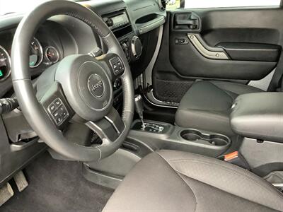 2016 Jeep Wrangler Sport   - Photo 15 - Crest Hill, IL 60403